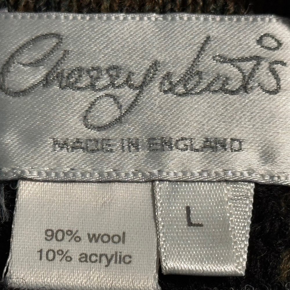 Cherry Lewis Vintage Wool Fair Isle Sweater (L) - Picture 3 of 4